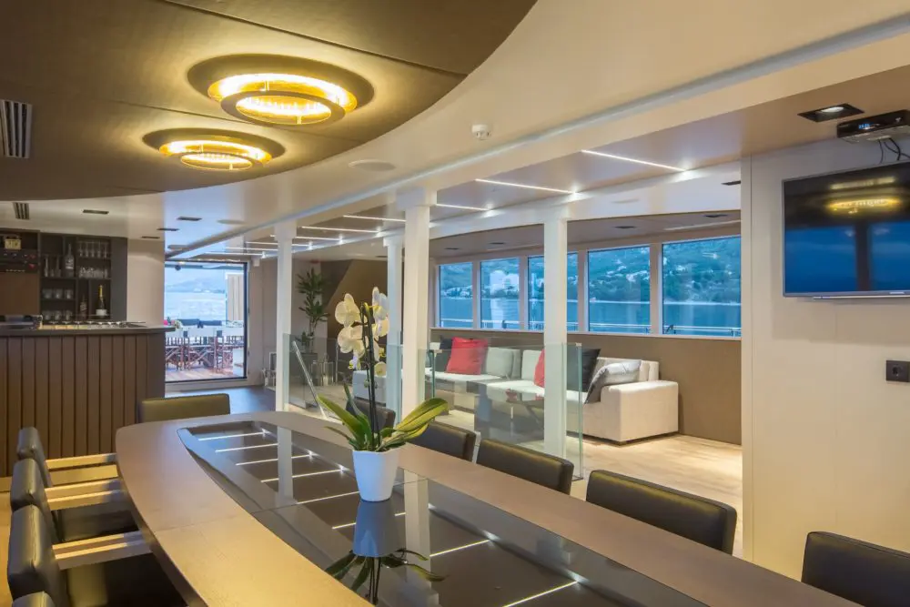 Yacht Rara Avis - High Point Yachting28