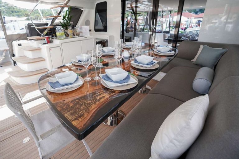 luxury yacht charter Justified Horizons dining