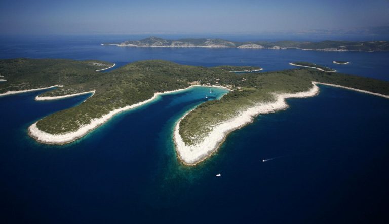 Pakleni Islands Croatia - crewed charter with High Point Yachting