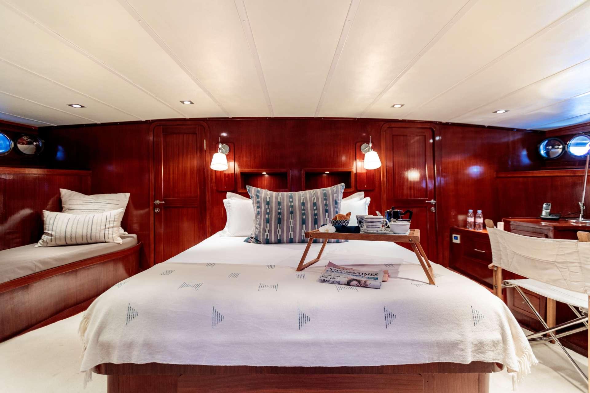 Vita Dolce Gulet Master Bedroom for Family Cruise & Corporate Event - High Point Yachting