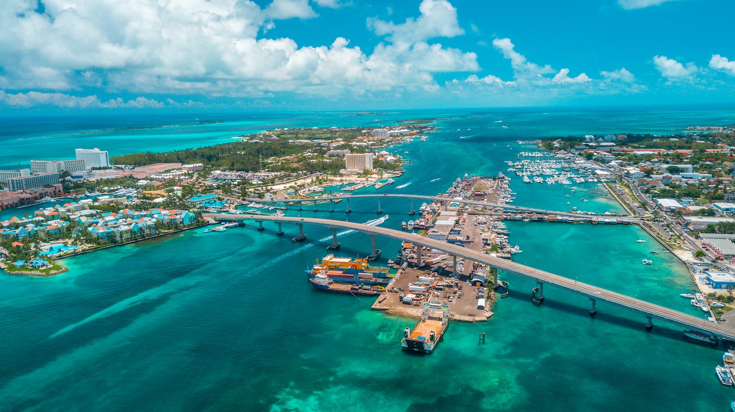 Nassau City in the Bahamas - yacht charter with High Point Yachting