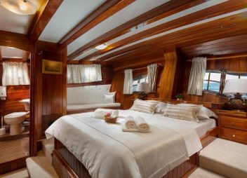 Croatia yacht charter Andi Star master cabin