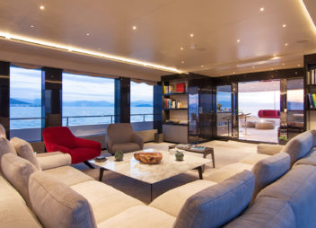 Private Motor Yacht Charter Lounge with fine dining with sea view - High Point Yachting