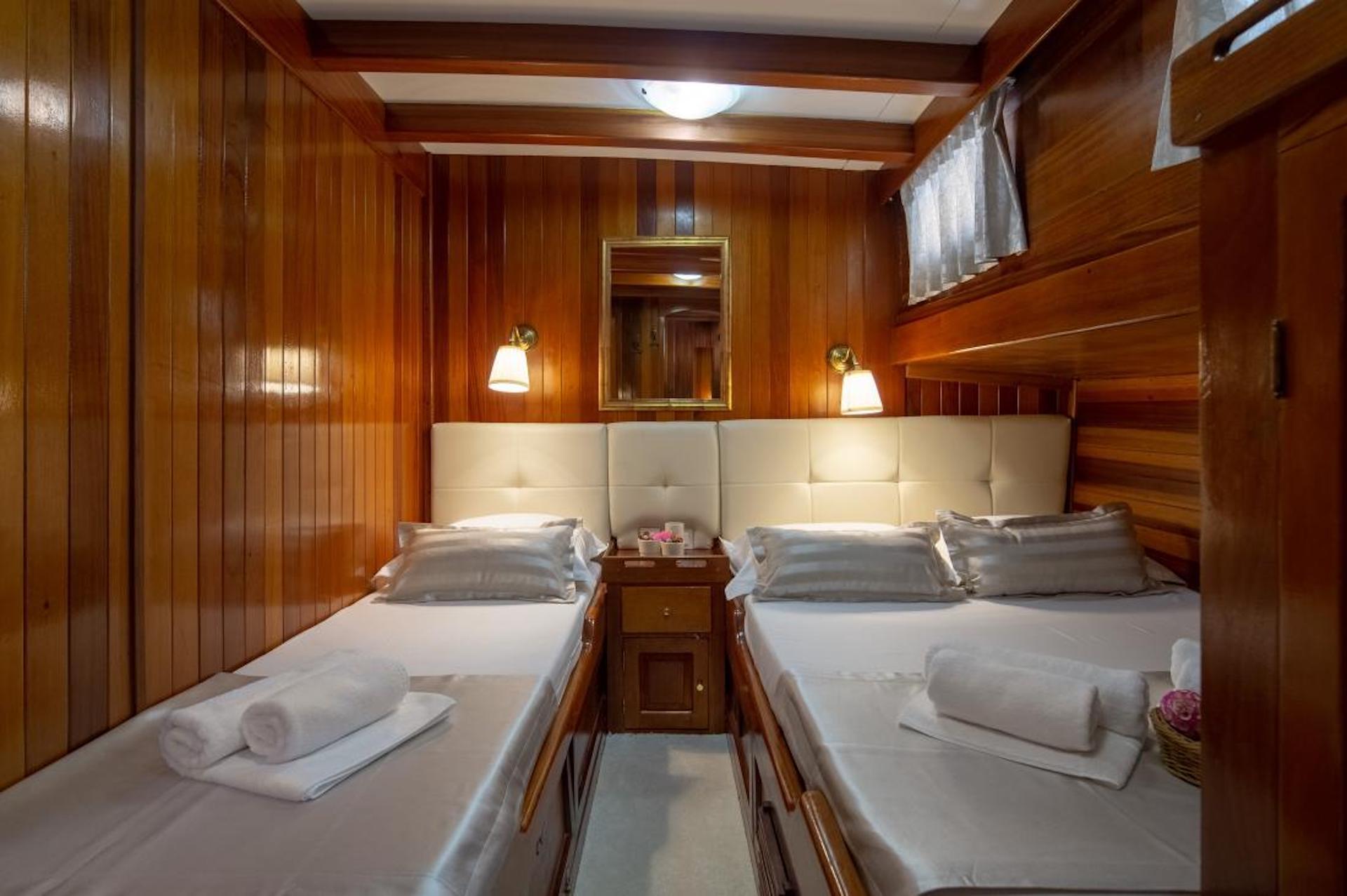 yacht charter Andi Star triple cabin