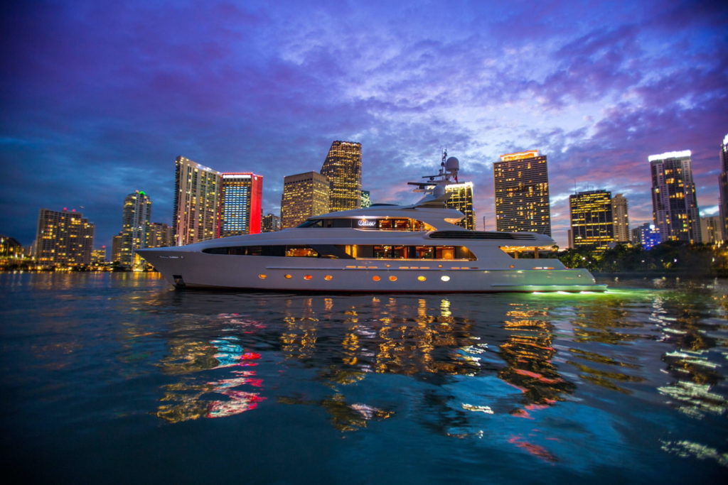 Superyacht Usher