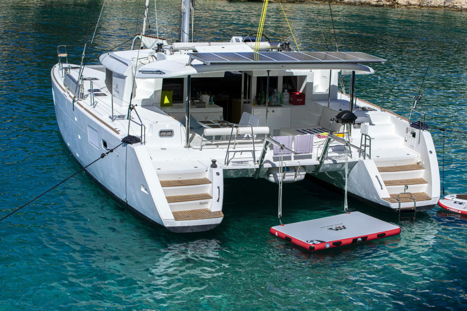 Catamaran Marla anchored