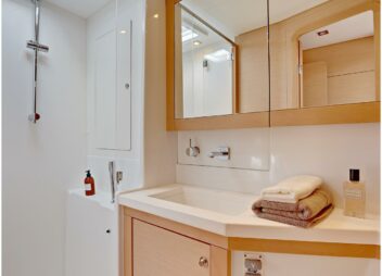 Catamaran Marla bathroom