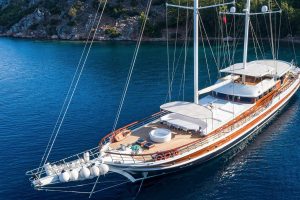Crewed Yacht charter Gulet Halcon Del Mar