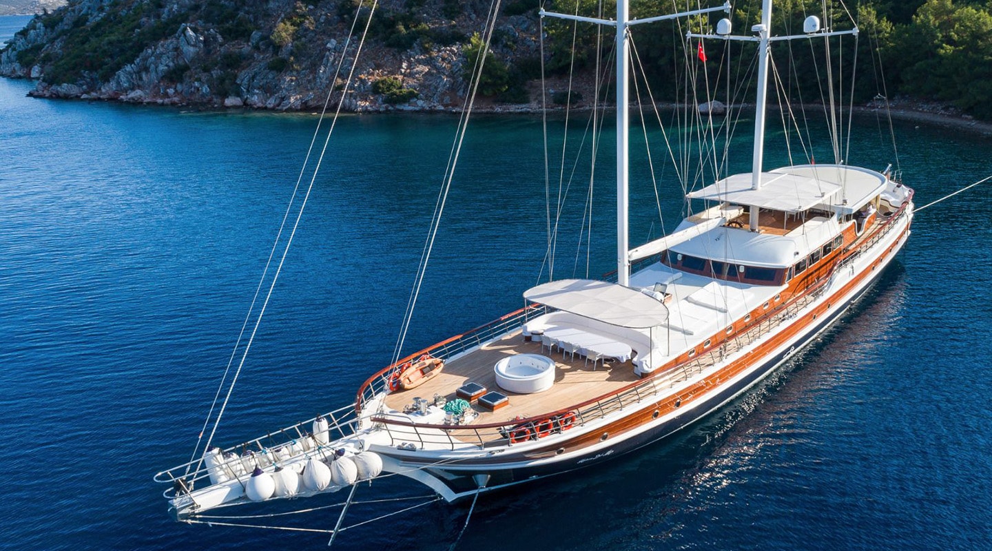 Crewed Yacht charter Gulet Halcon Del Mar