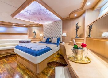 yacht charter master cabin Blue Heaven