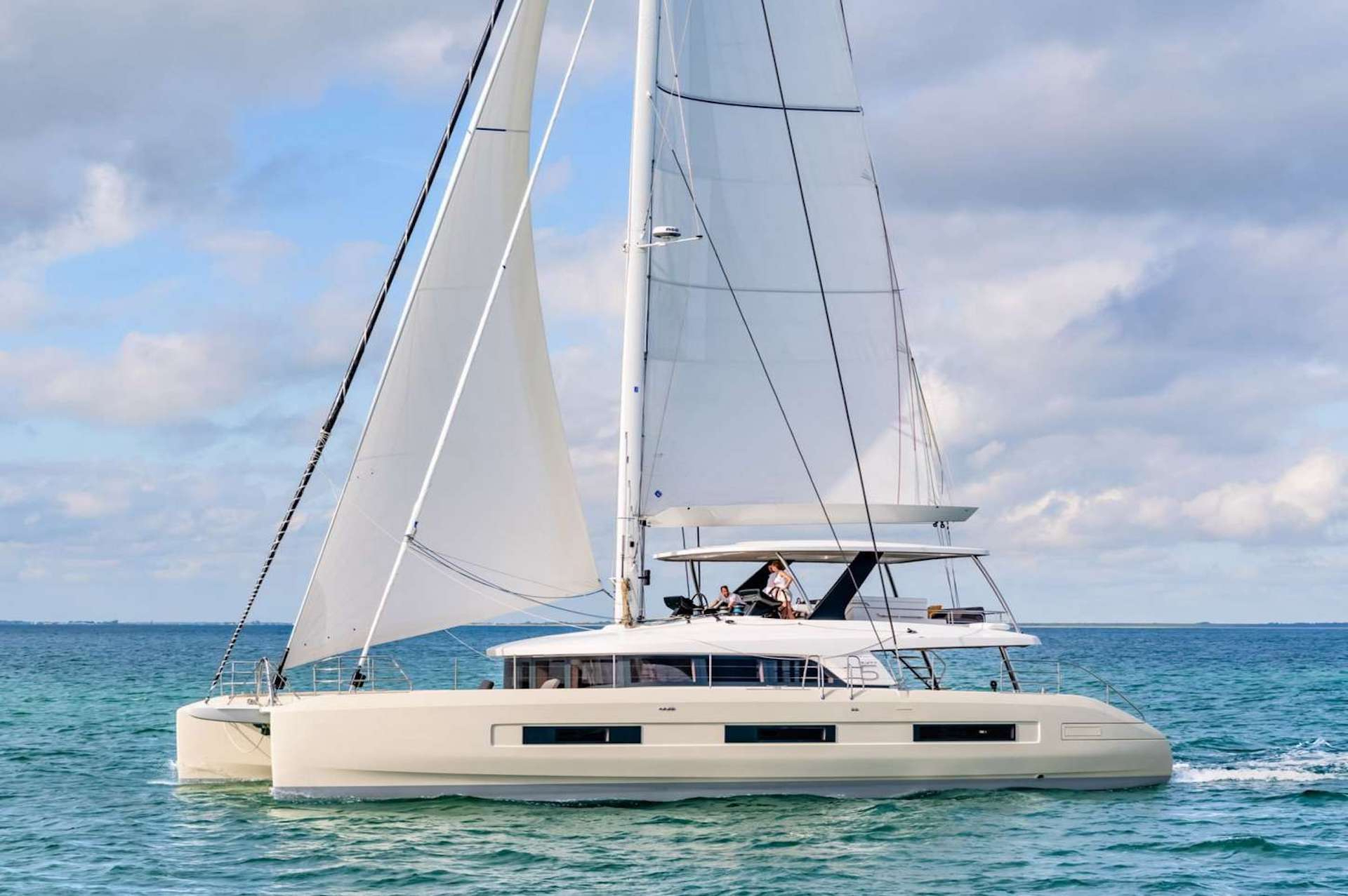 crewed yacht charter Kingfisher