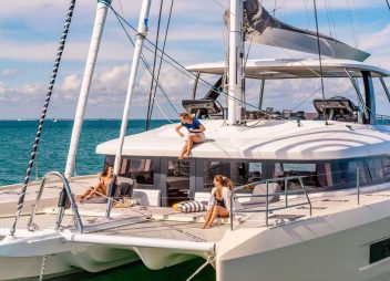 luxury yacht charter Kingfisher