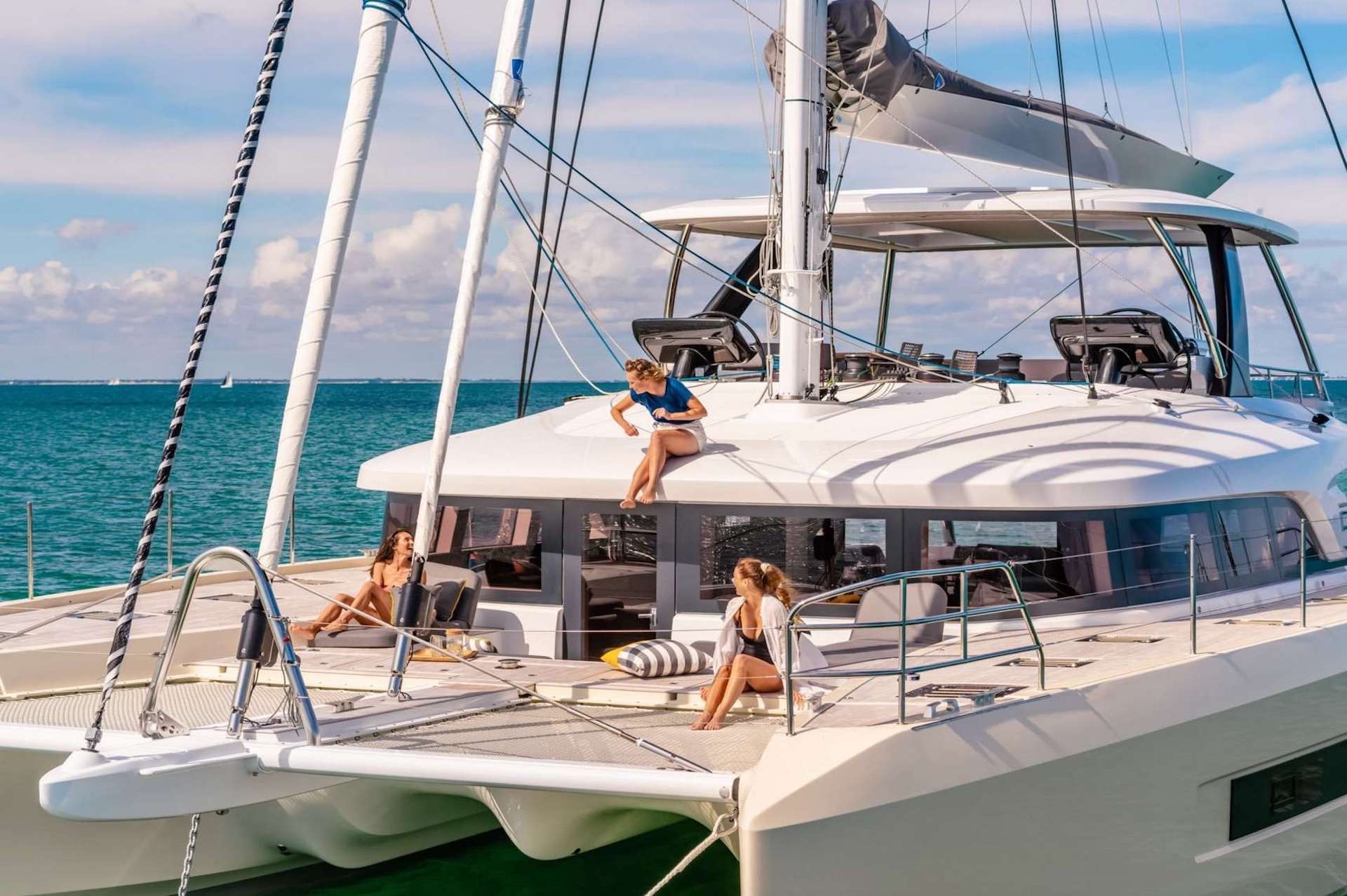 luxury yacht charter Kingfisher