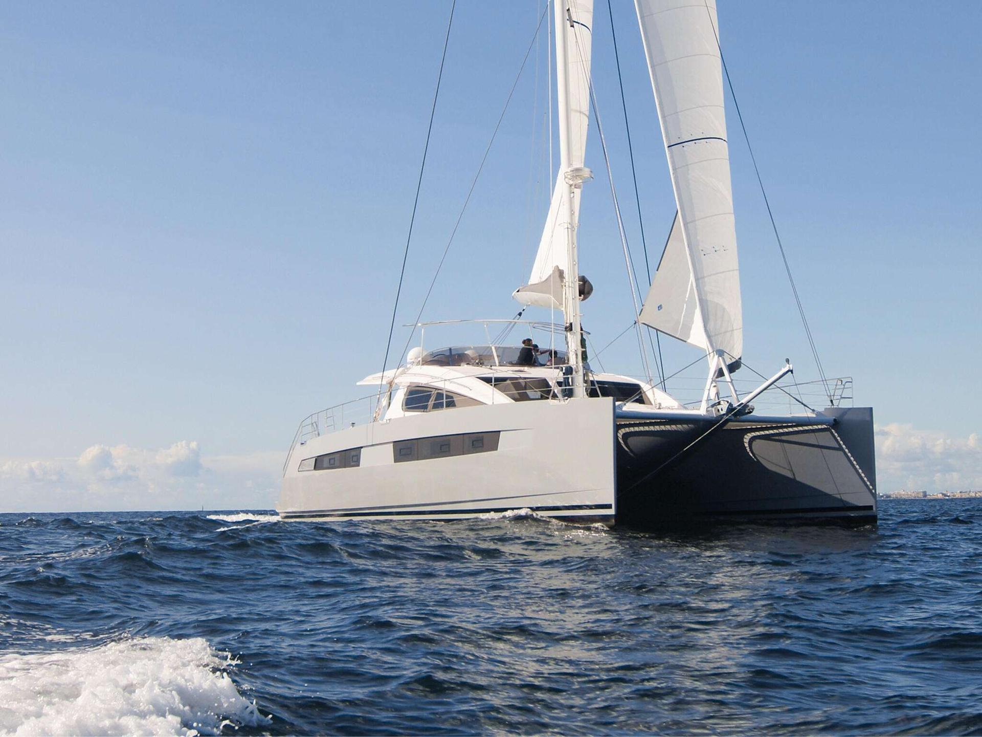 Segundo Viento catamaran for charter in the BVI