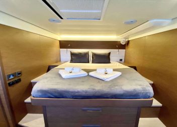 yacht charter Grace double cabin