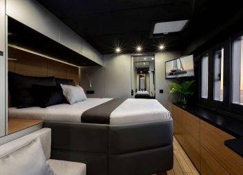 yacht charter Calma cabin