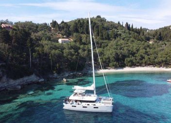 yacht charter catamaran Grace