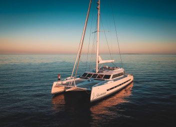Yacht charter catamaran Skimmer