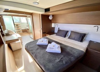 yacht charter Grace cabin