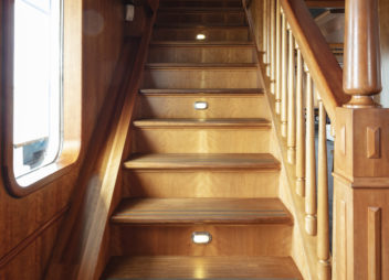 Dardanella_Interior_StairsUp_015