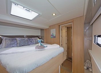 yacht charter Babalu double cabin