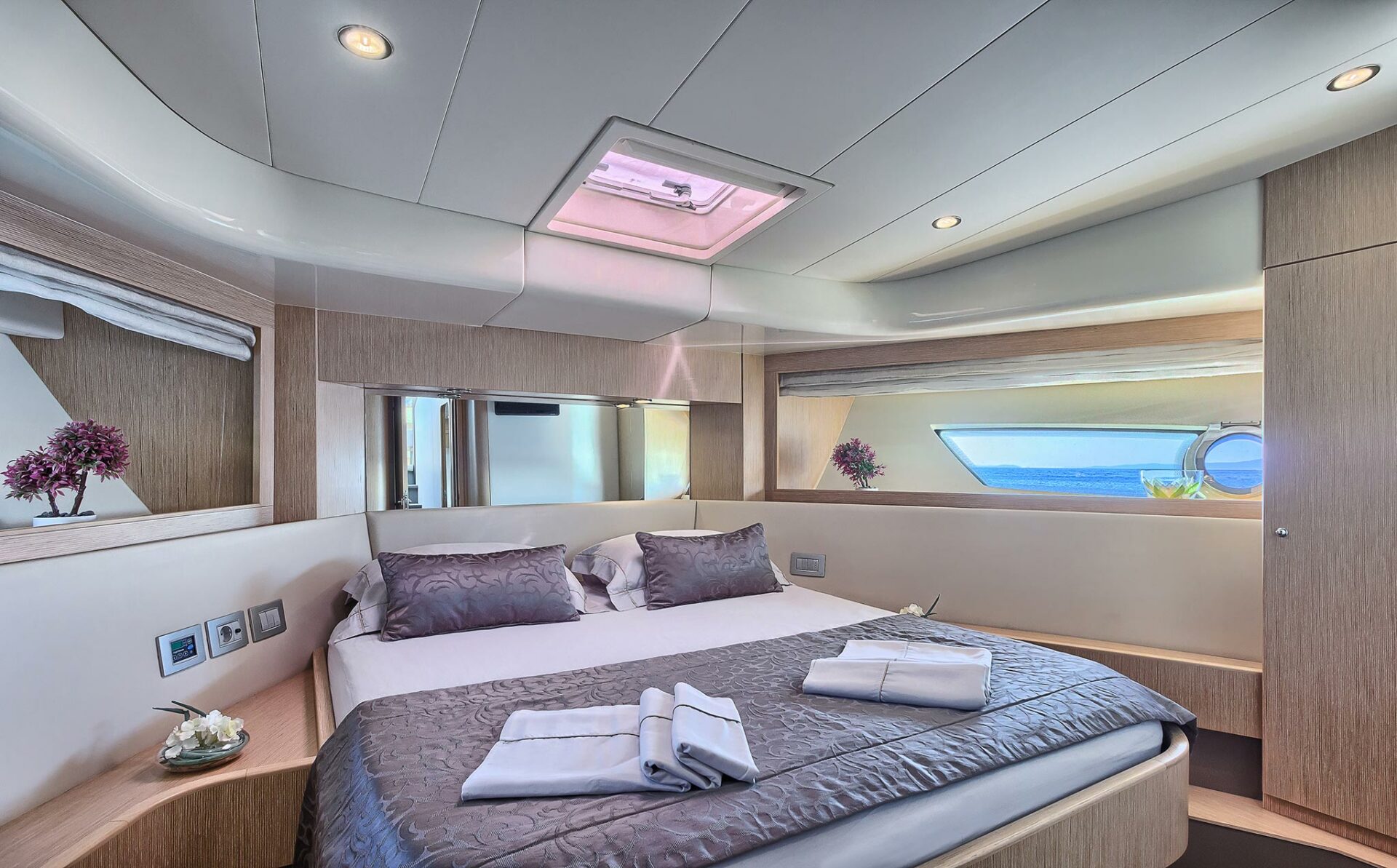 Motor Yacht Kimon - Master cabin 1