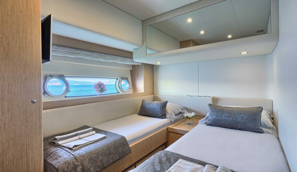 Motor Yacht Kimon twin cabin