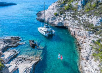 Catamaran MARLA island Vis