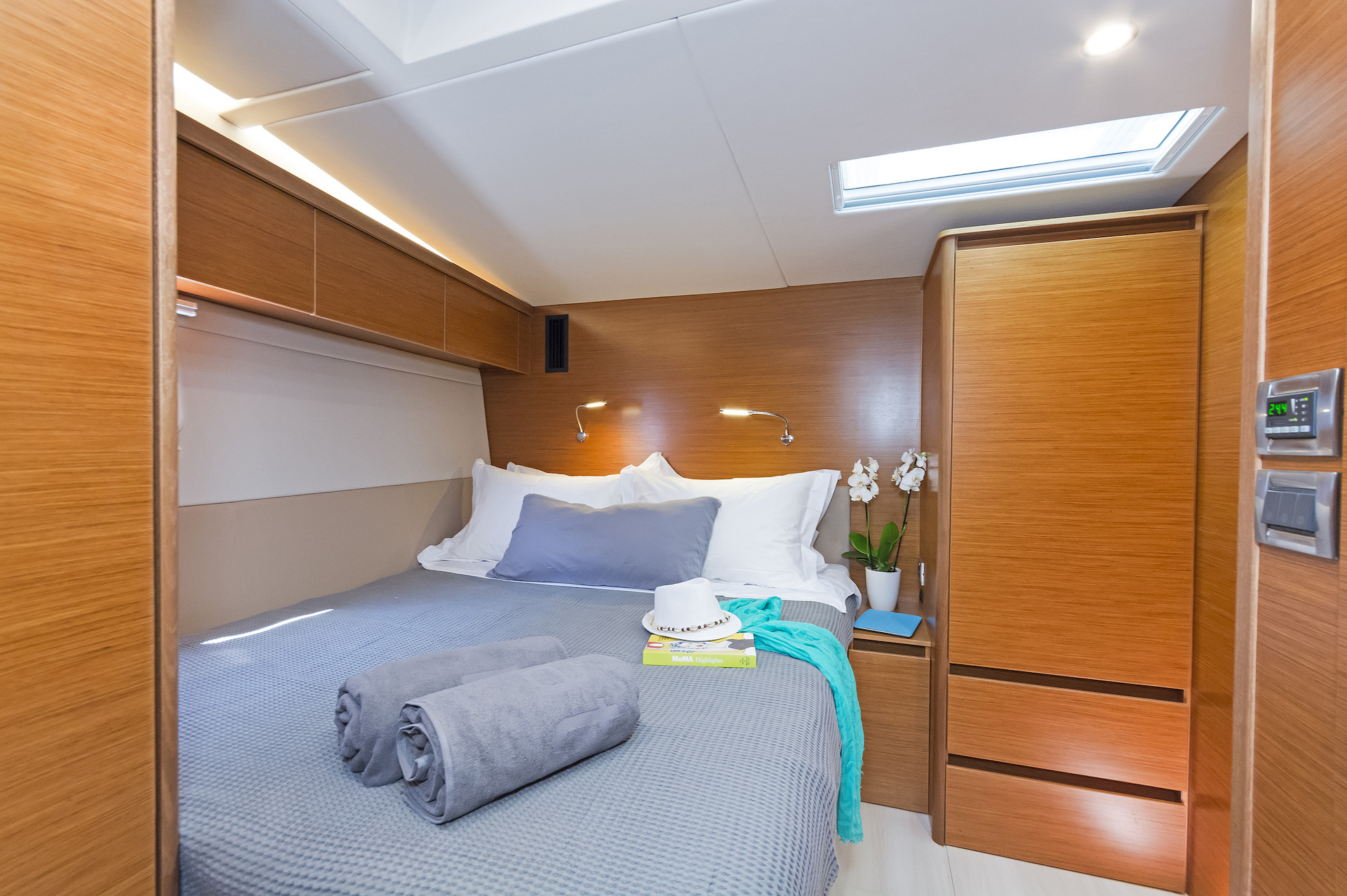 Alizee double cabin charter