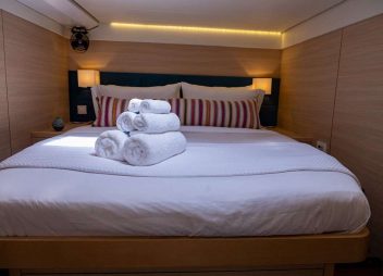 Caribbean yacht charter Nomada cabin