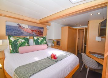 catamaran Caribbean charter double cabin