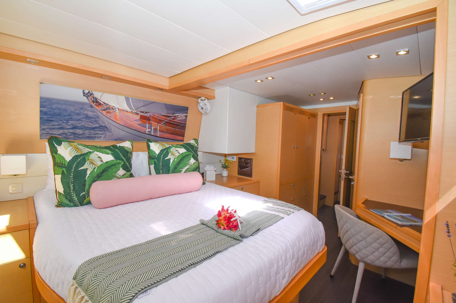 catamaran Caribbean charter double cabin