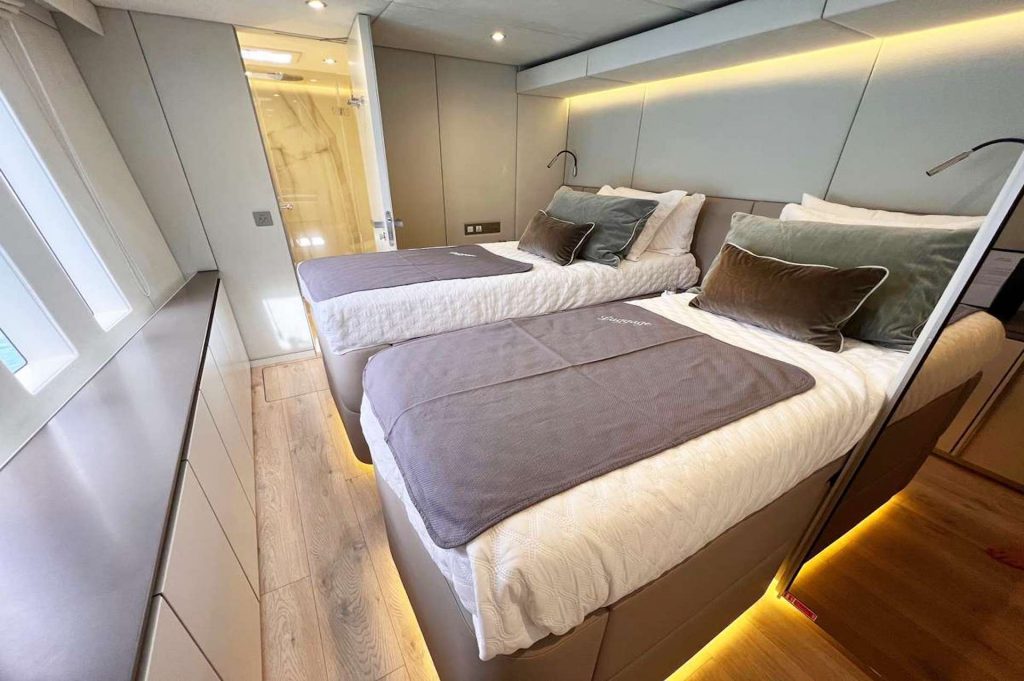 catamaran charter Seaclusion cabin