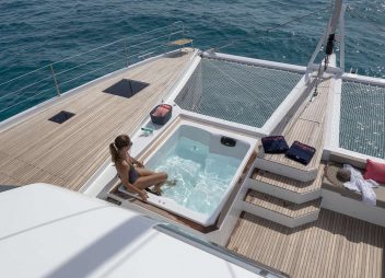 catamaran Pixie jacuzzi