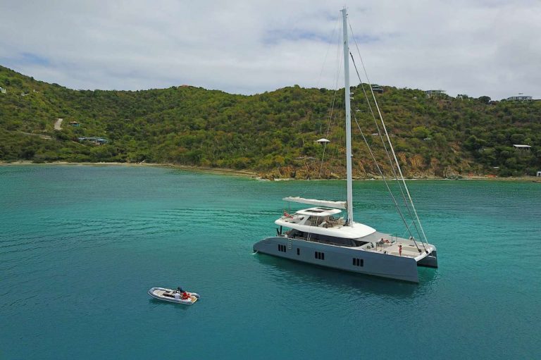 crewed catamaran yacht charter Seaclusion