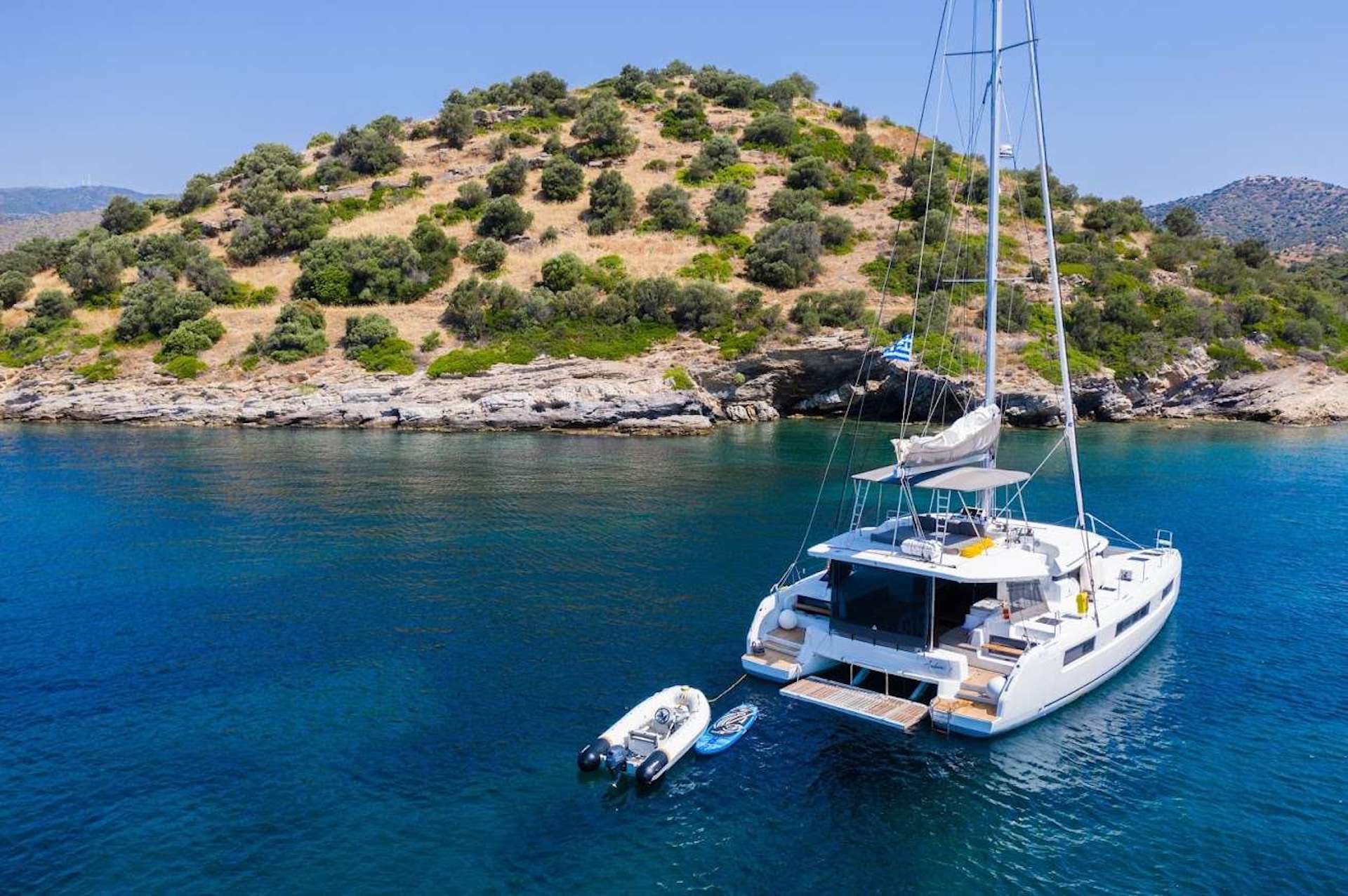 crewed yacht charter Andiamo