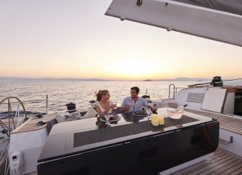 crewed yacht charter dining