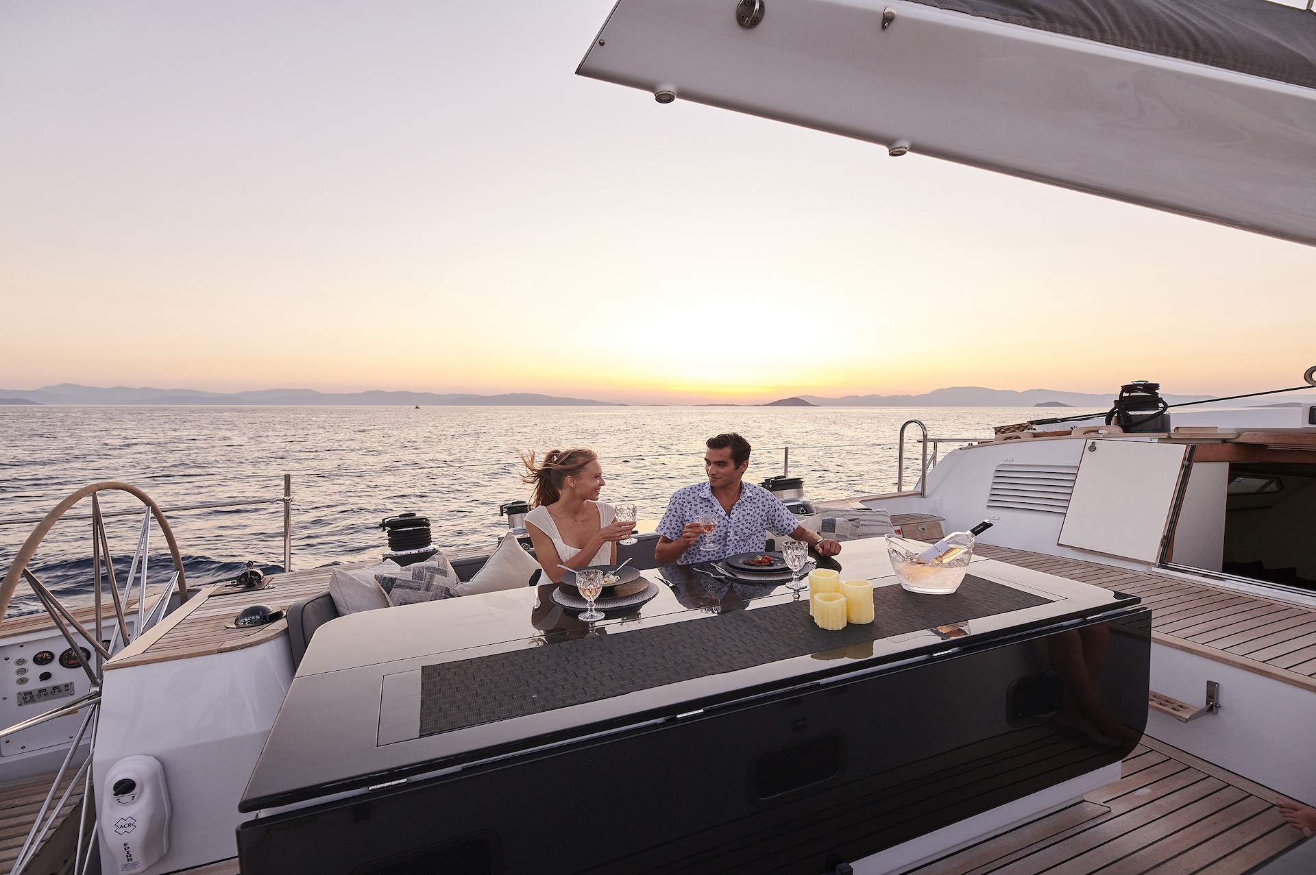 crewed yacht charter dining