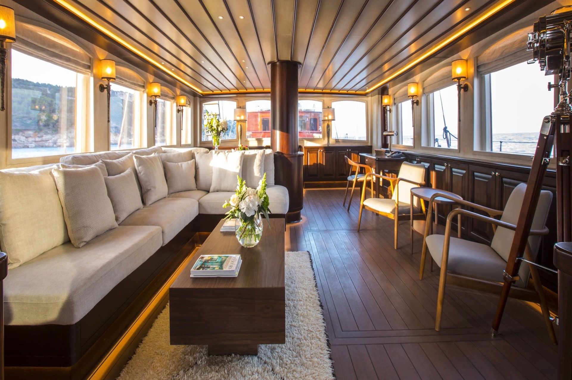 crewed yacht charter Satori saloon