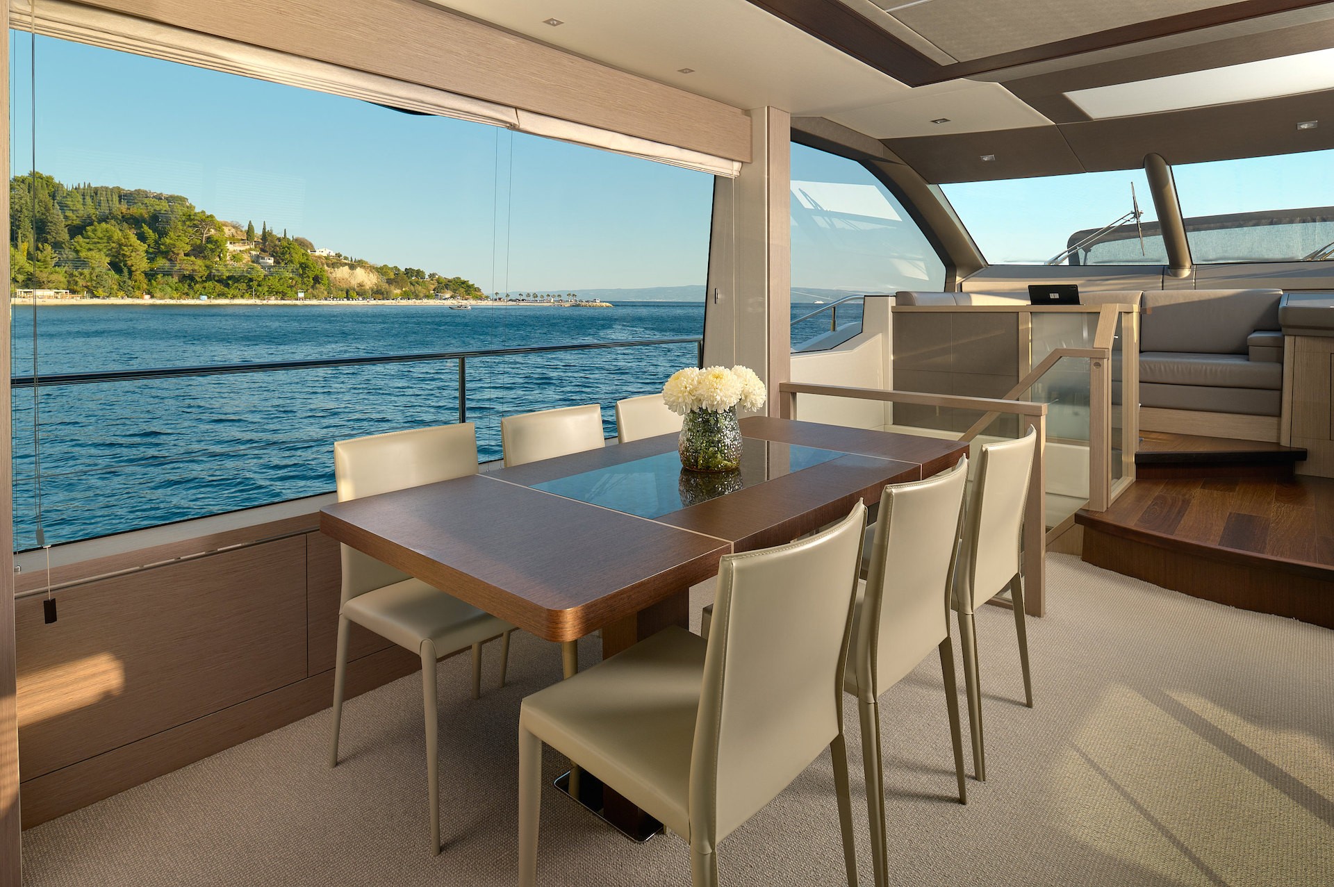 Hideaway1 charter yacht dinning