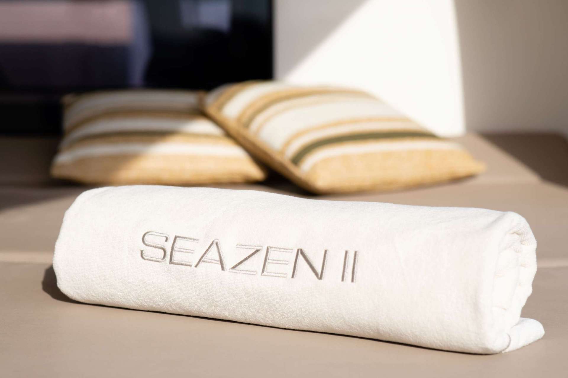 luxury charter Seazen II