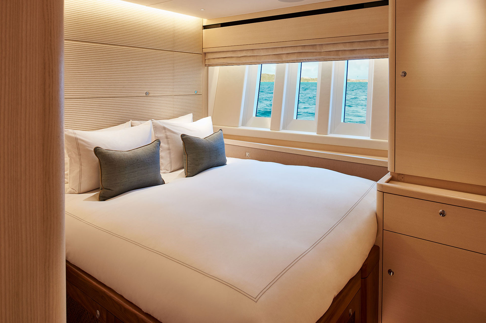 luxury yacht charter Archelon cabin