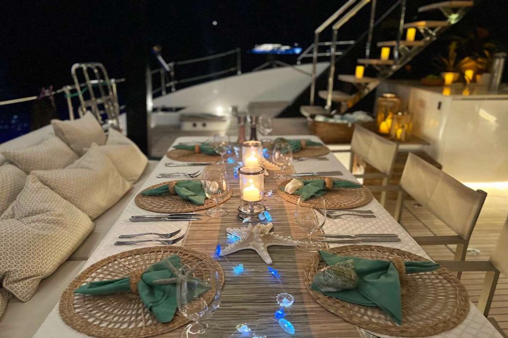 luxury yacht charter dining Seaclusion