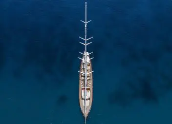 sailing yacht charter Satori