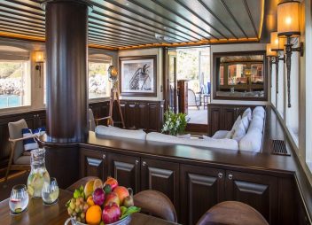 Satori yacht charter saloon