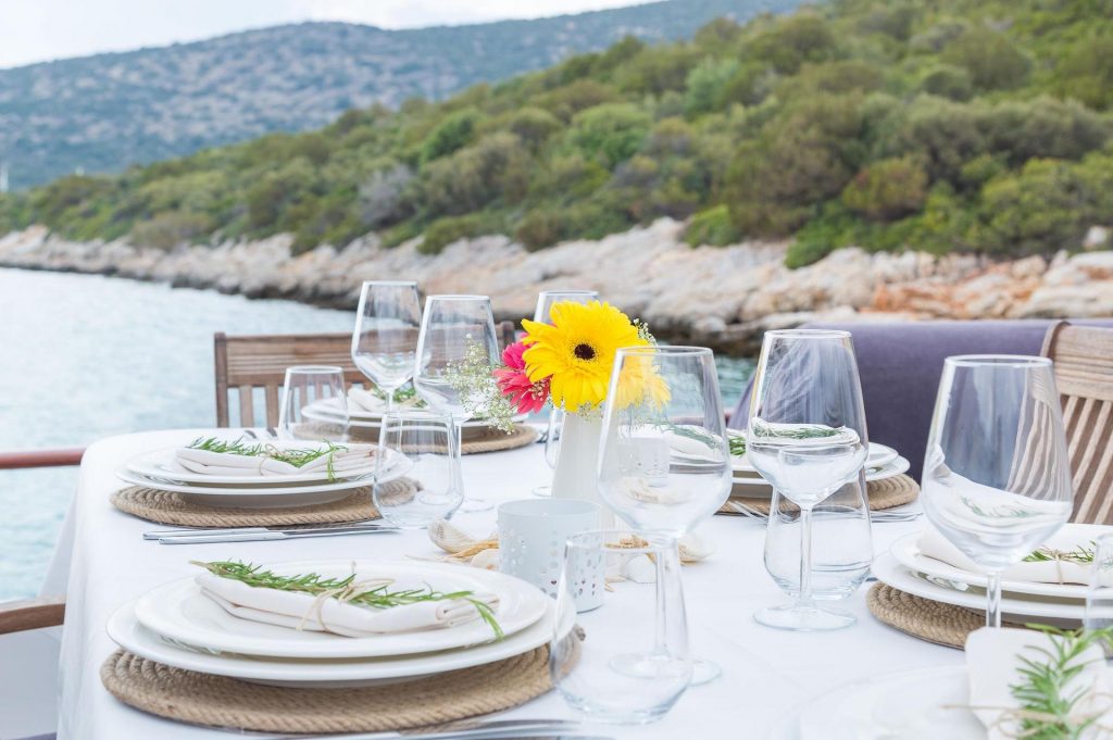 Turkey yacht charter Primadonna table setting