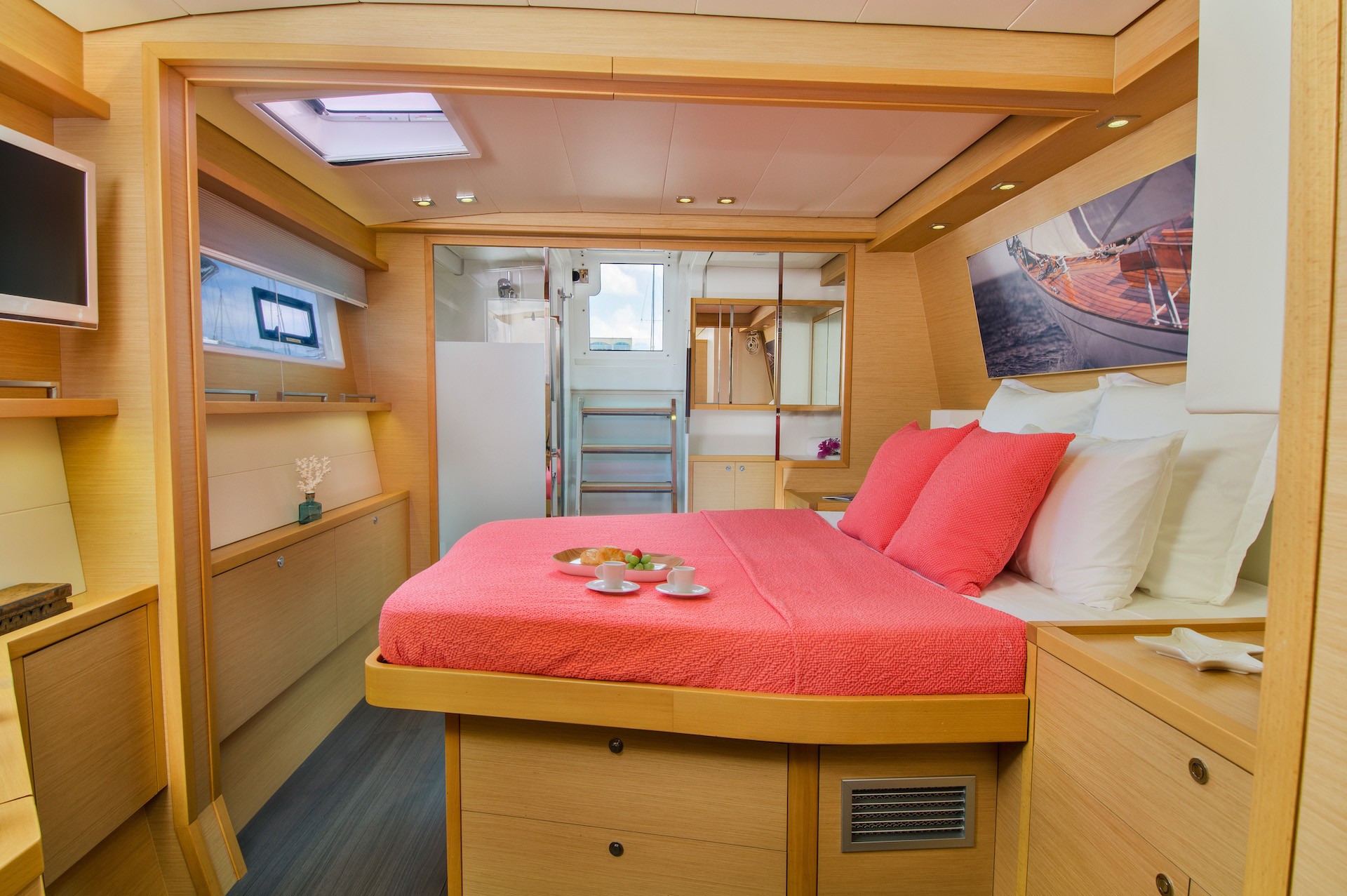 yacht charter Altesse guest cabin