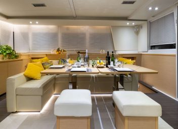 yacht charter Blue Destiny saloon dining