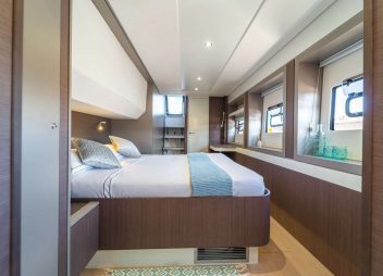 yacht charter cabin Signature Concept