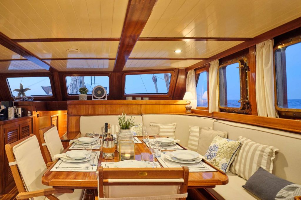 yacht charter dining Myra